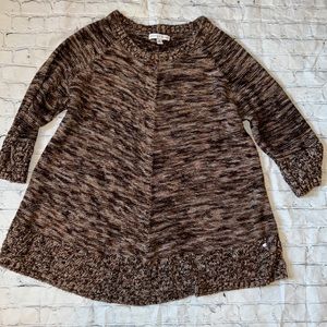 Notations Medium sized Long sleeved sweater like top